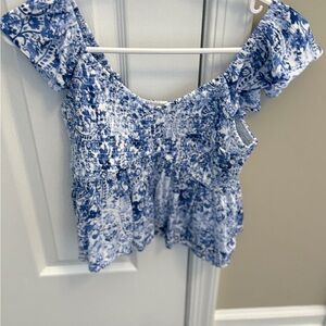 Hollister Blue and White Patterned Blouse